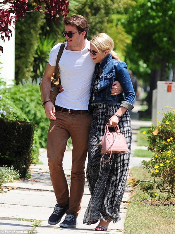    Dianna Agron con Ragazzo Thomas Cocquerel 