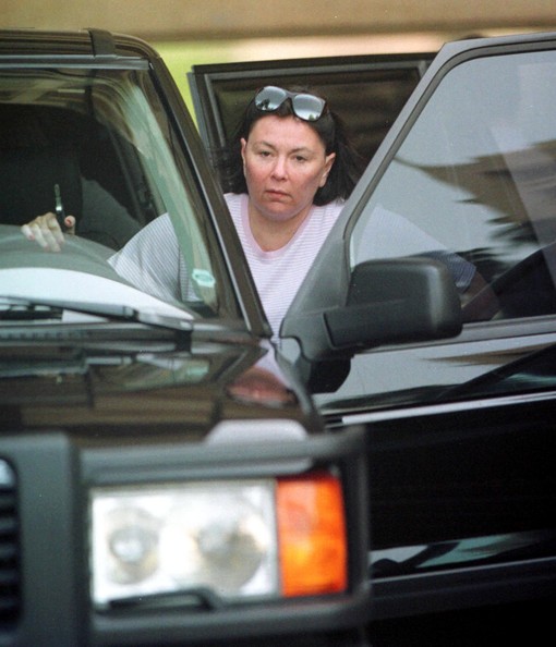 Photo of Roseanne Barr  - car
