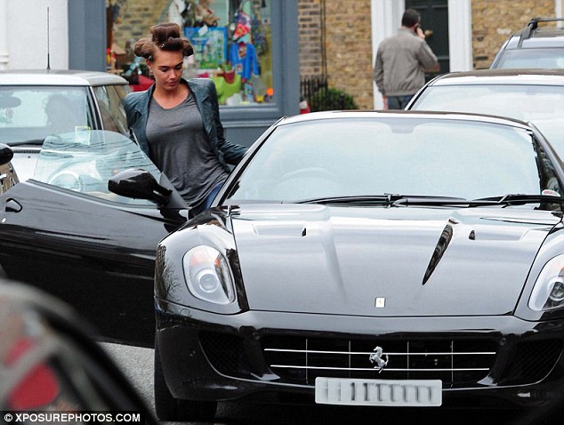 Foto do carro de Tamara Ecclestone Ferrari