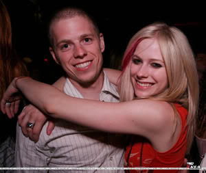 Foto de Avril Lavigne  & su Hermano  Matthew Lavigne