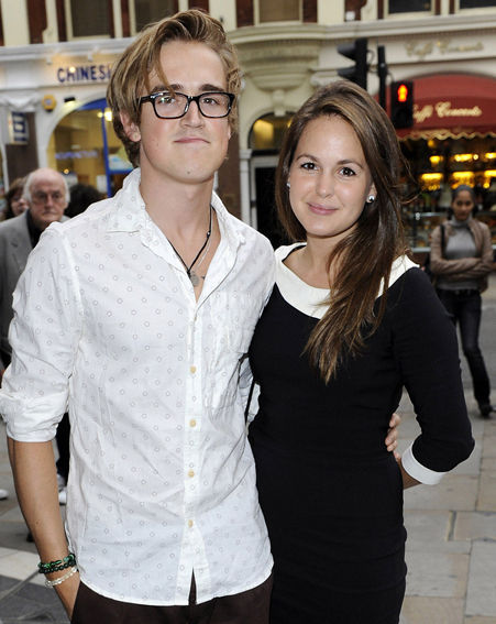 Tom Fletcher met schattige, vrouw  