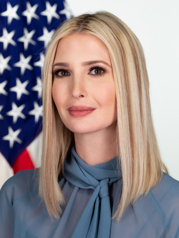 De 42-años 180 cm de altura Ivanka Trump en 2024 foto