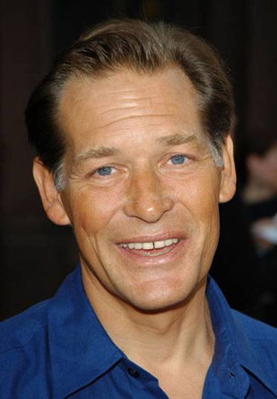 Den 70-år gammal 179 cm lång James Remar i 2024