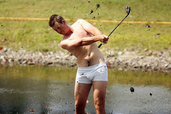 magro corpo sulla spiaggia
