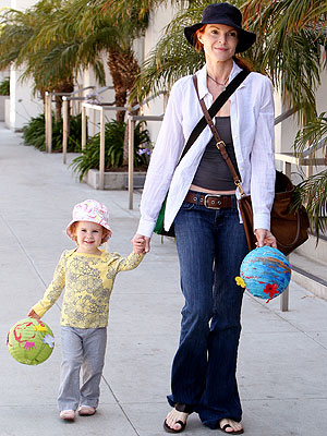 Photo de Julianne Nicholson  & son fille  Phoebe Margaret Cake