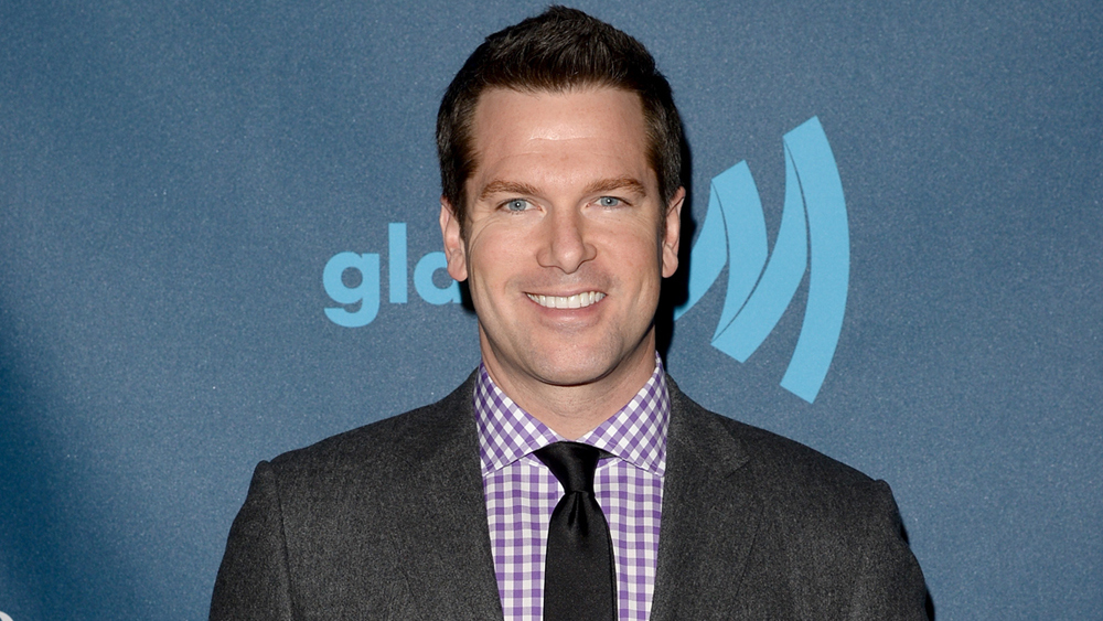 Thomas Roberts  - 2024 Light brown hair & chic hair style.
