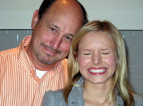   Foto på Kristen Bell  & hennes Pappa  Tom Bell