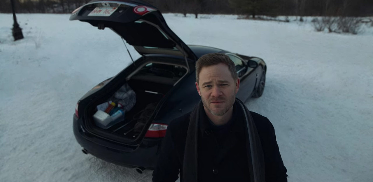 Photo of Aaron Ashmore  - car
