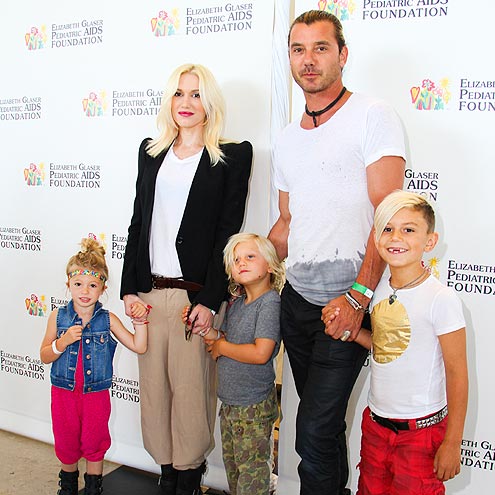 Photo de famille de la musicien, marié à Gavin Rossdale,  célèbre pour No Doubt, Eve, The Neptunes.
  