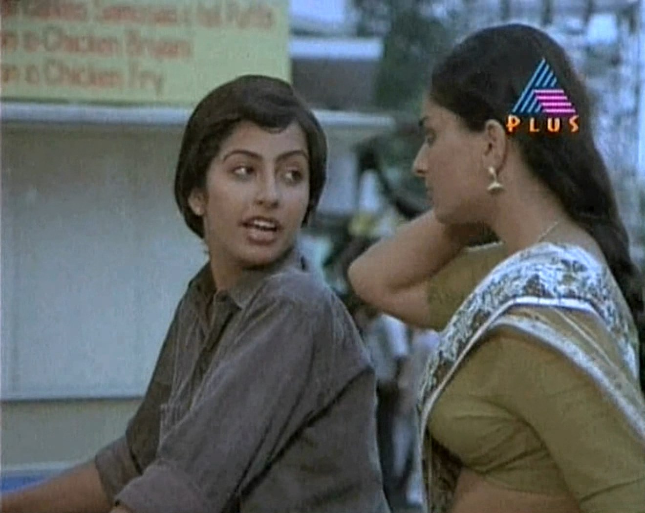 Unnimary Deepa Hot Navel Scene Divx Snapshot 00 09 969 Postimages