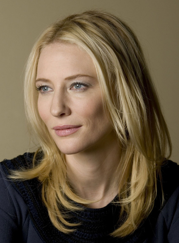 Cabelo loiro médio e penteado alternativo de Cate Blanchett  em 2024