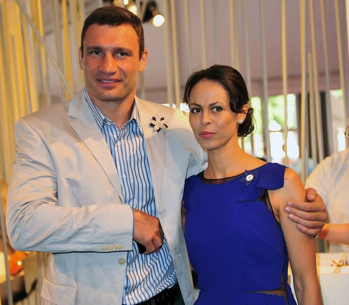    Vitali Klitschko z piękny, Żona Natalia Egorova 