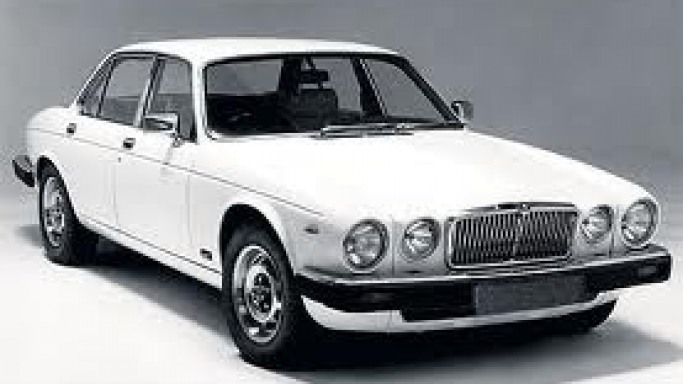 Jaguar XJ6