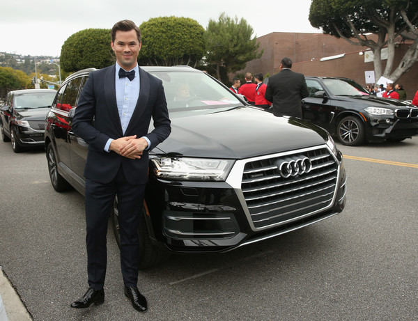 Photo of Andrew Rannells  - car
