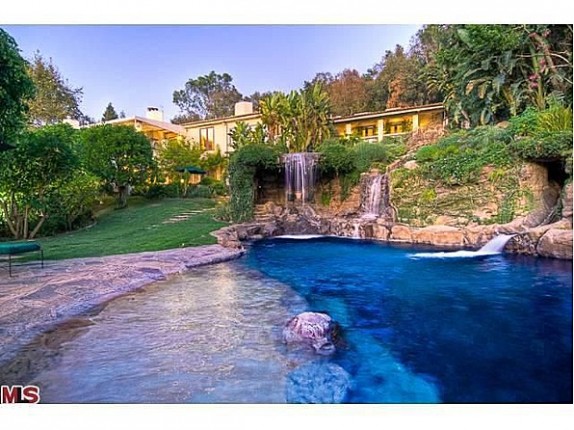 Photo: la maison de Mark Wahlberg en Beverly Hills.
