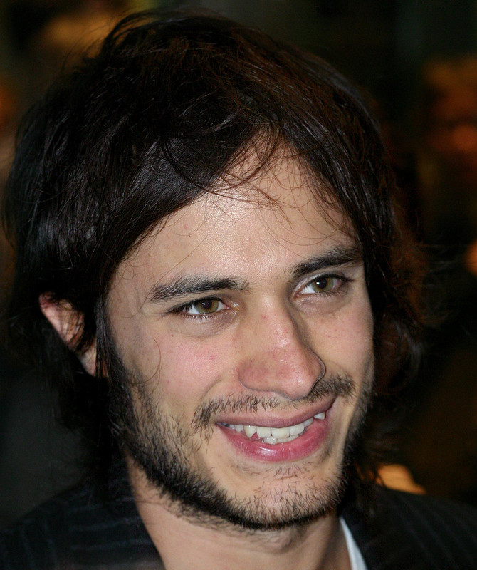 De 45-años 168 cm de altura Gael García Bernal en 2024 foto