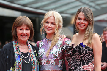 Photo of Nicole Kidman  & her Mother  Janelle Ann Kidman