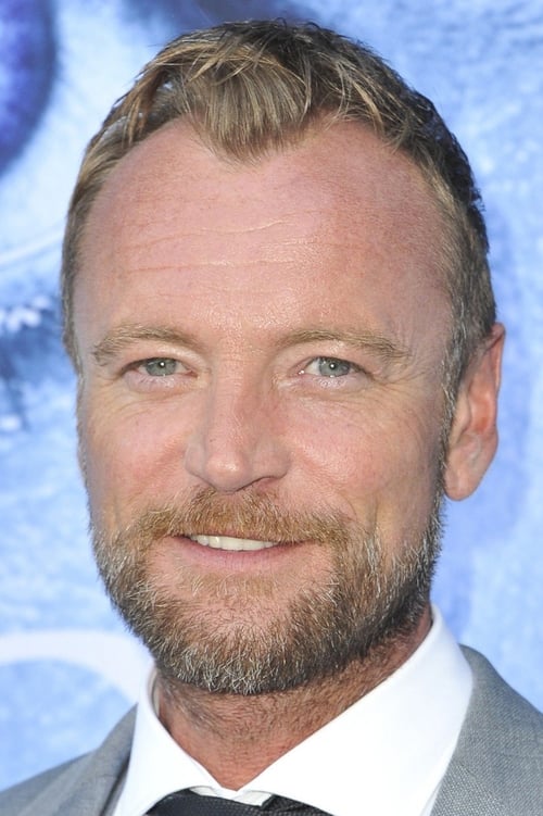 The 54-yaşında 180 cm uzunluğunda Richard Dormer tarihli 2024