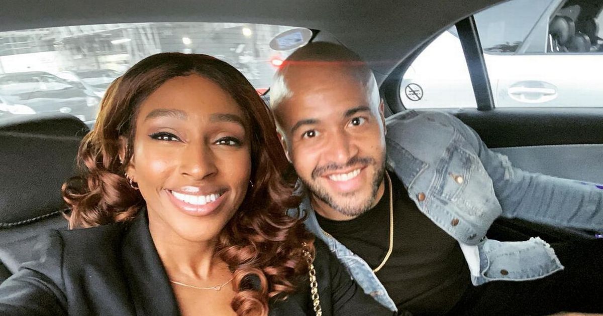 Alexandra Burke avec cool, célibataire  