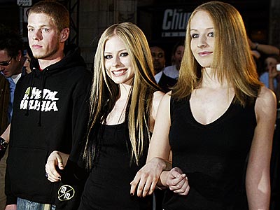 Foto van Avril Lavigne  & haar Zus  Michelle Lavigne