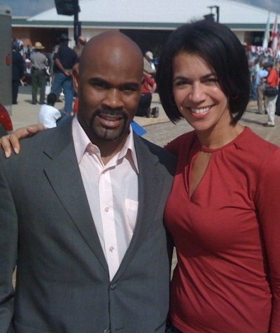 Fredricka Whitfield avec célibataire  