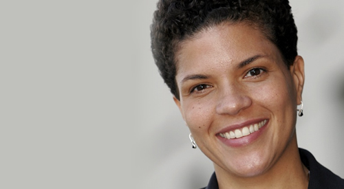 Michelle Alexander 2024 Schwarz Haar & Alternative Haarstil.
