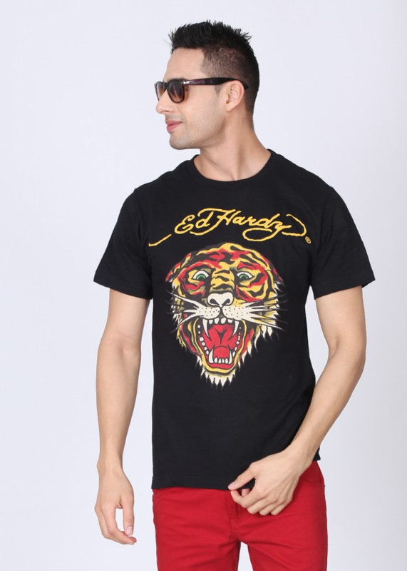 Il 79-anni 180 cm alto Ed Hardy nel 2024