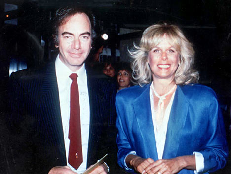 Neil Diamond med familie på bildet
  