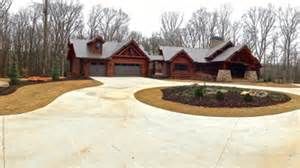 Photo: la maison de Brantley Gilbert en Georgia, U.S.
