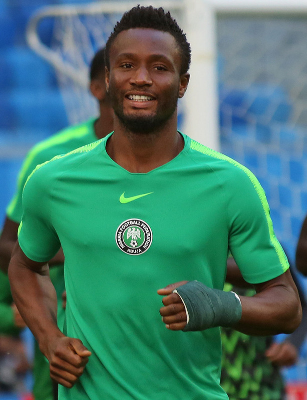 Photo de John Obi Mikel avec un hauteur de 188 cm et à l’age de 37 en 2024