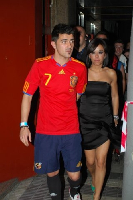    David Villa med vacker, Fru Patricia Gonzalez 