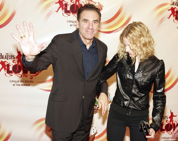    Michael Richards con hermoso, lindo, dulce, Esposa Beth Skipp 