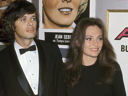 Jacqueline Bisset with fun, Single  