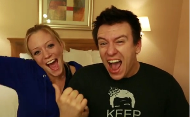 Philip DeFranco met verloofde (v) Lindsay Jordan Doty 