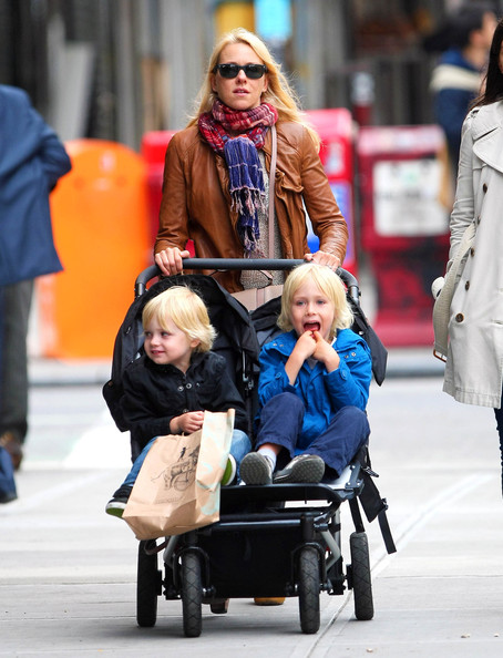 Foto di Naomi Watts  & il suo Figlio   Samuel Kai Schreiber