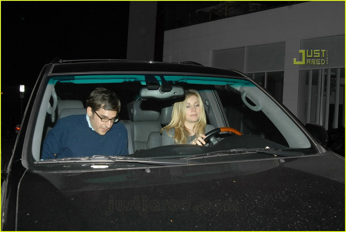 Photo of Sarah Chalke  - car
