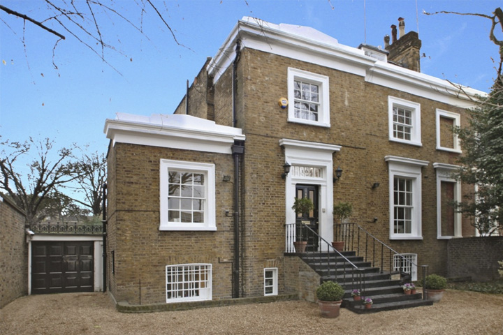 Photo: house/residence of the cool charming nice  30 million earning London-resident
