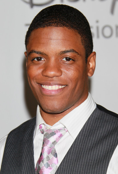 Il 38-anni 185 cm alto Jon Michael Hill nel 2024