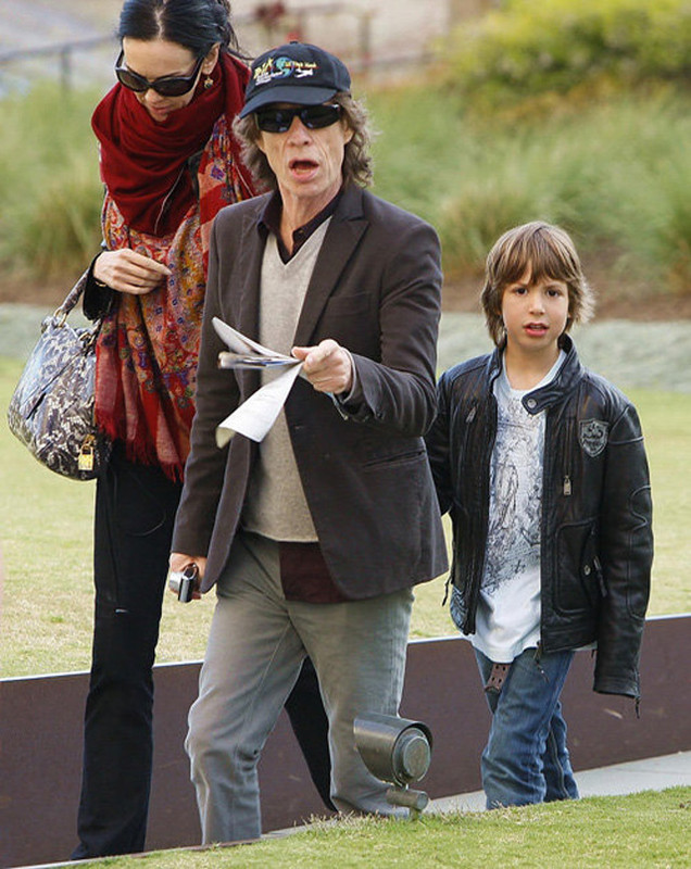 Foto de Mick Jagger  & su  Hijo  Lucas Maurice Morad Jagger