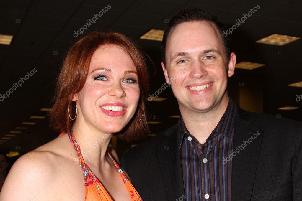 Maitland Ward mit freundlicher, introvertierter, beruhigener, Ehemann Terry Baxter 