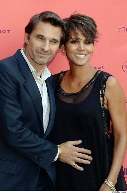    Olivier Martinez med vacker, sexig, gullig, Fru Halle Berry  