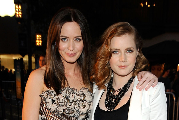 Foto de Emily Blunt  & su amigo Amy Adams