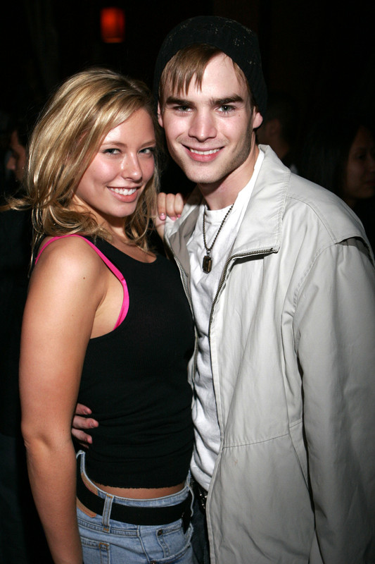    David Gallagher con interesante, Novia Jillian Grace 