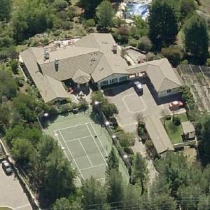 Photo: house/residence of the tough 20 million earning Los Angeles, California, United States-resident
