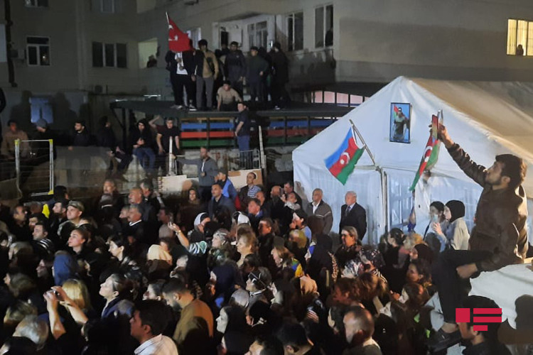 Şəhid leytenant Ravil Hümbətov dəfn edilib - FOTO
