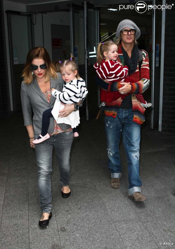 Lisa Marie Presley with cool, Husband Michael Lockwood 