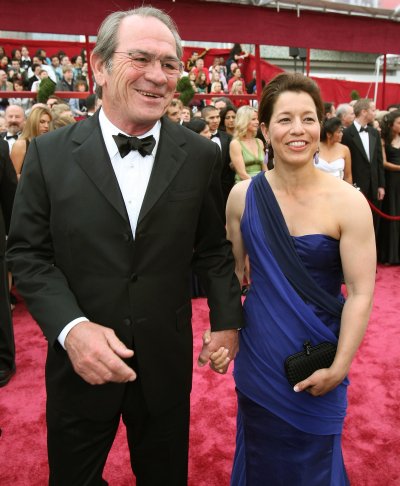 Tommy Lee Jones z rodziną na zdjęciu
  