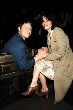 Parker Posey avec célibataire  