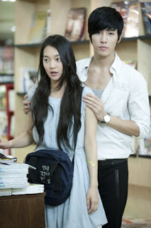    No Min Woo comlegal, linda, fofa, namorada Shin Min Ah 