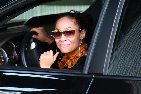 Photo of Raven-Symoné  - car
